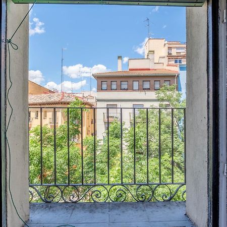 Apartamentos Coso Zaragoza Luaran gambar