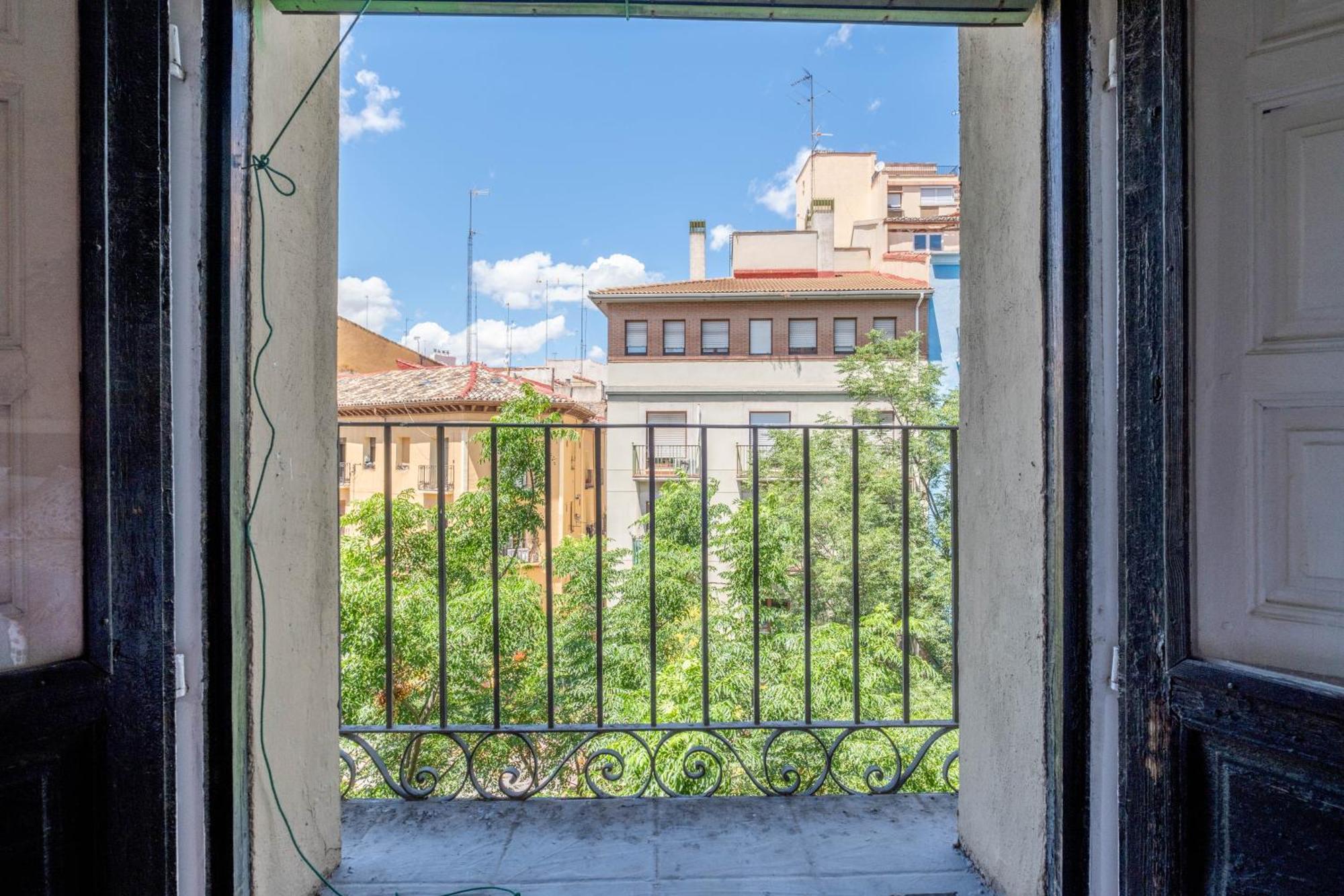 Apartamentos Coso Zaragoza Luaran gambar