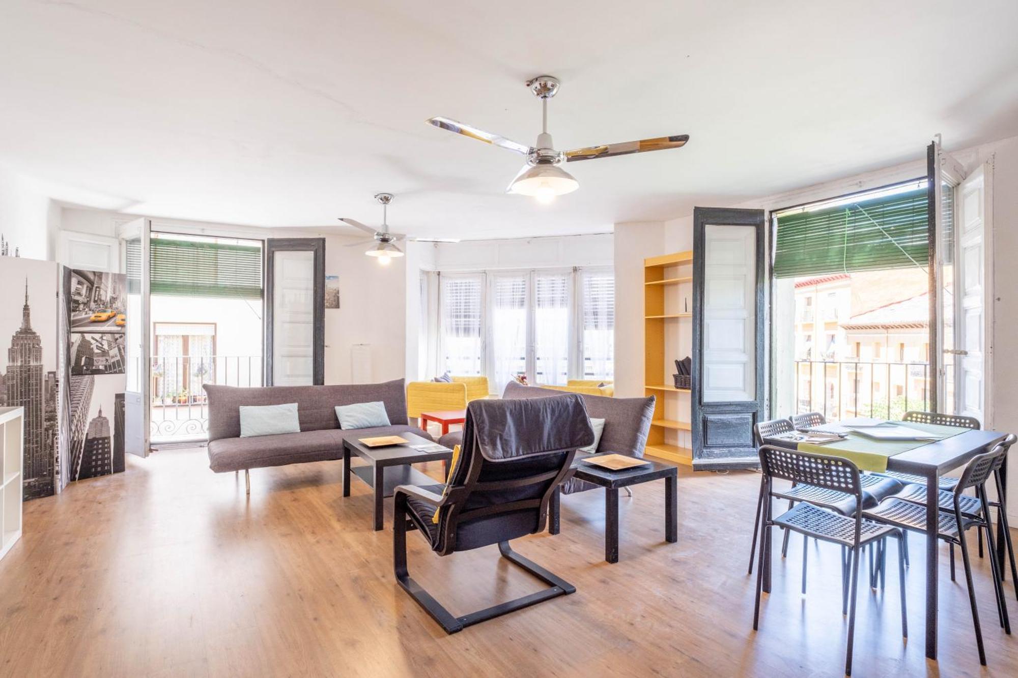 Apartamentos Coso Zaragoza Luaran gambar