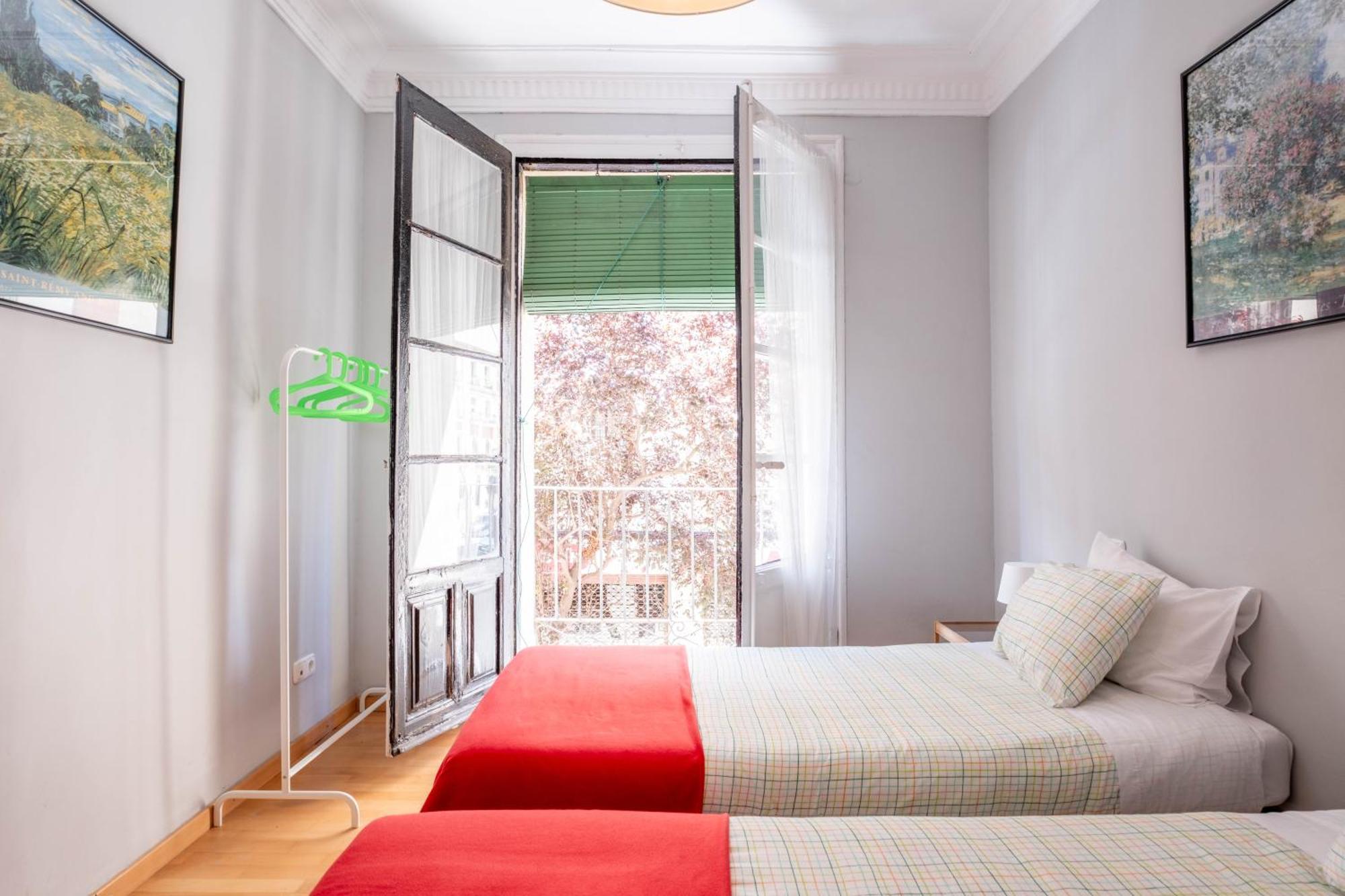 Apartamentos Coso Zaragoza Luaran gambar