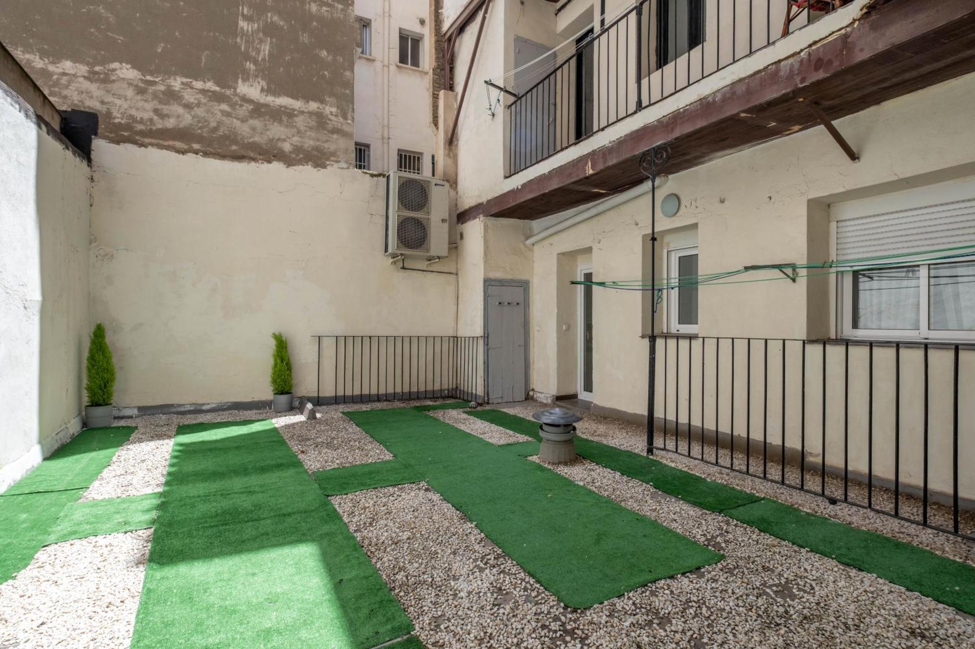Apartamentos Coso Zaragoza Luaran gambar
